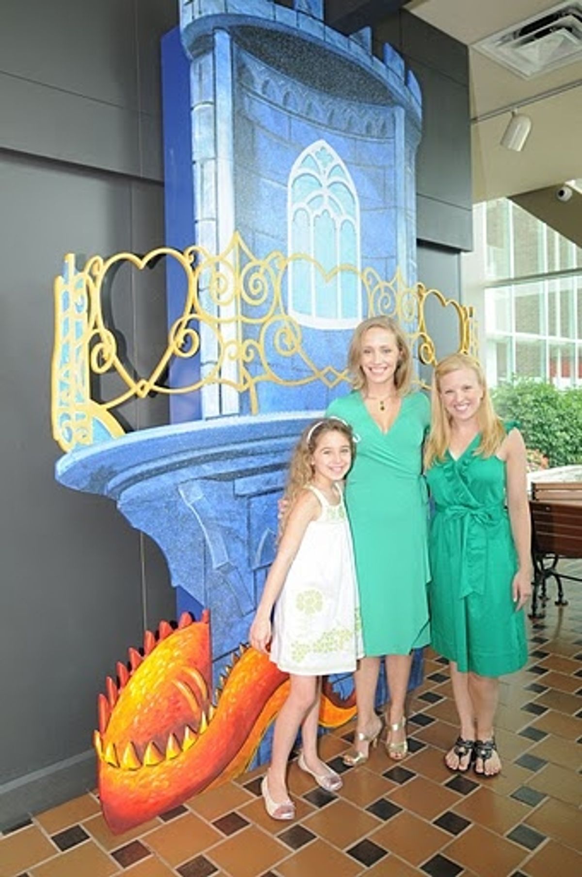 Scarlett Diaz, Haven Burton and Sarah Peak at 